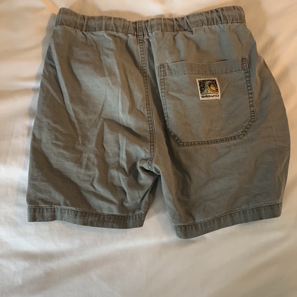 Quiksilver shorts - Picture 3 of 4